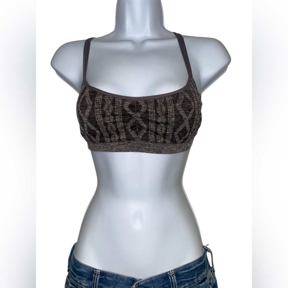 vs gray open open back patterned sports bra